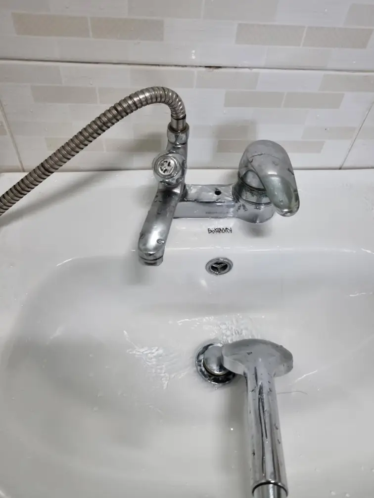 세면대 샤워겸용 수전교체 방법과 체크포인트